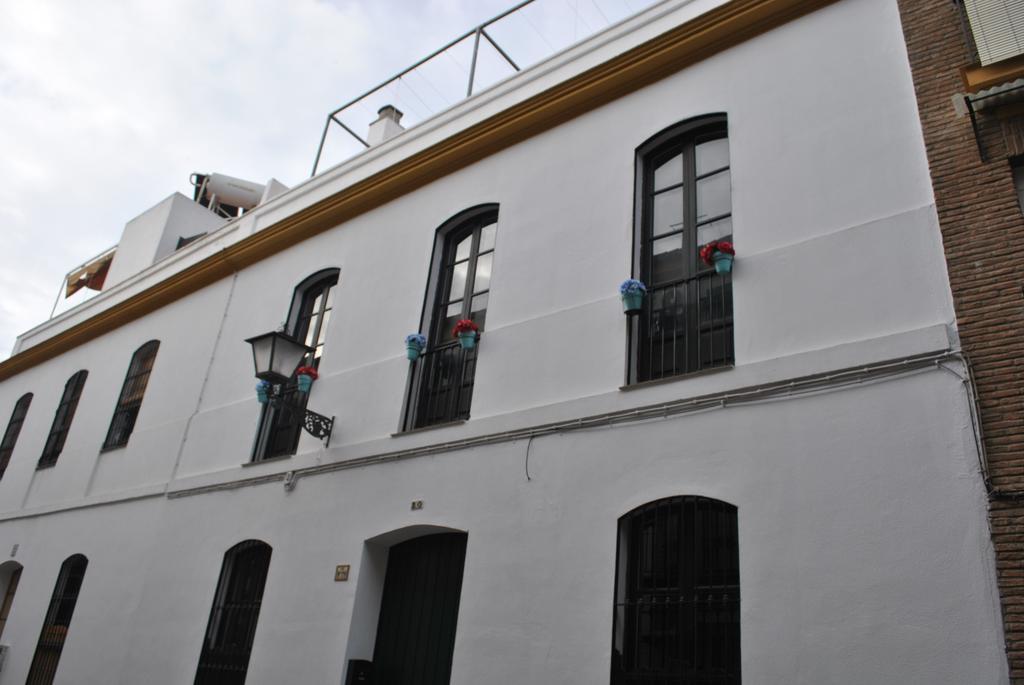 Triana Pelay Suites Seville Exterior photo